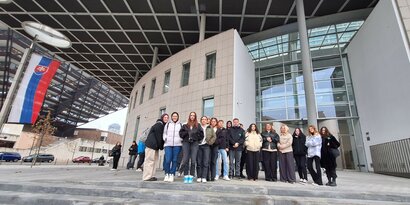 Exkurzia do Bratislavy – 3. december 2025