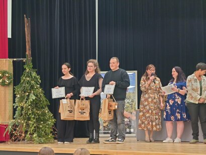 Kreativita a šikovnosť žiačok SOŠ Pruské ocenili na súťaži Flora Pragensis 2025