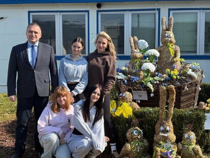 Veľkonočná výzdoba v Dolných Kočkovciach 🐣🌸