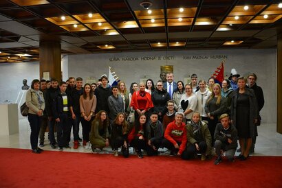 Projekt „ Aby človek zostal človekom“