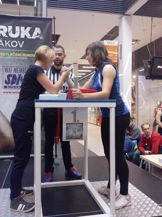 fotki silna ruka 014