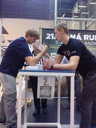 fotki silna ruka 023