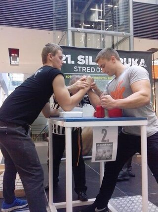 fotki silna ruka 024