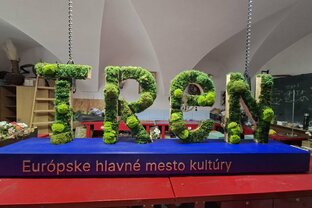 Zväčšiť fotografiu - Kreatívna účasť žiakov na otváracom víkende trenčín – európske mesto kultúry 2026