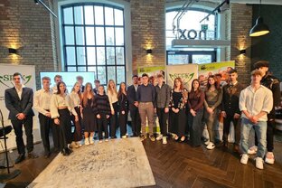 Zväčšiť fotografiu - Podpor svoj odbor