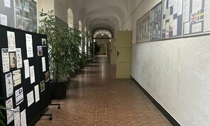 Zväčšiť fotografiu - Areál školy